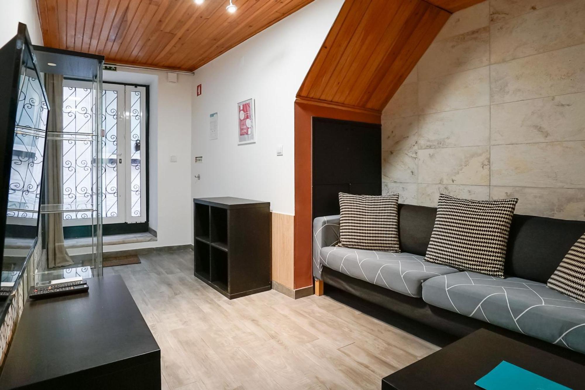 ליסבון Cosmopolitan Chiado Apartment By Lovelystay מראה חיצוני תמונה